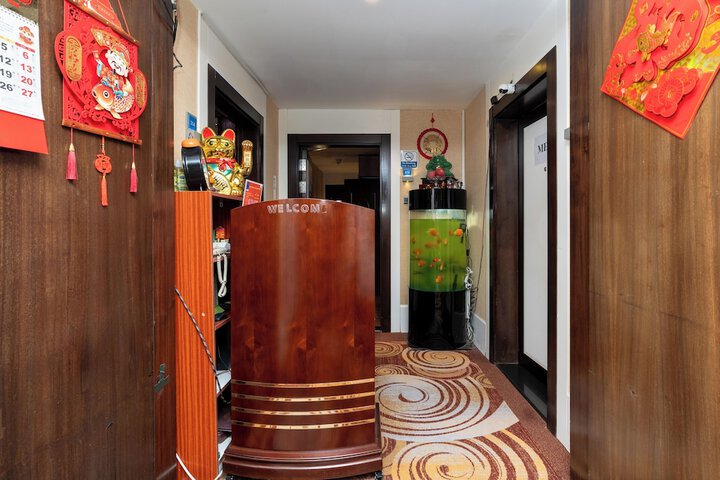 Hotel Interior 64 of 110