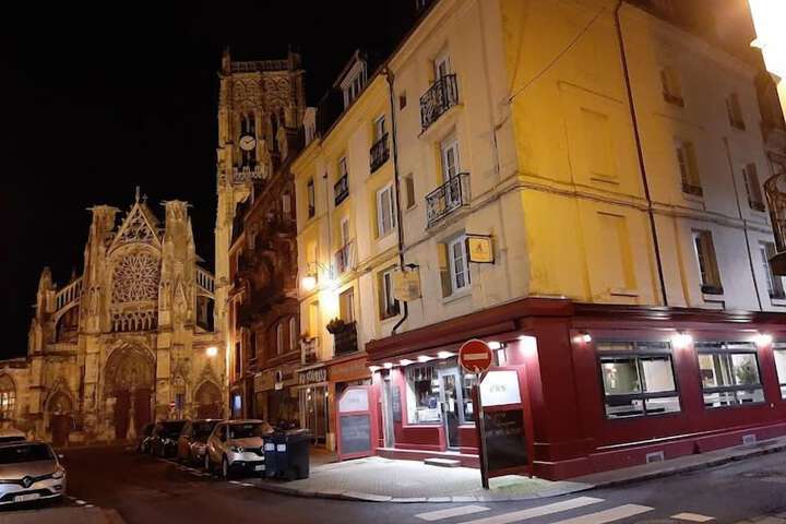 Hôtel Au Grand Duquesne in Dieppe