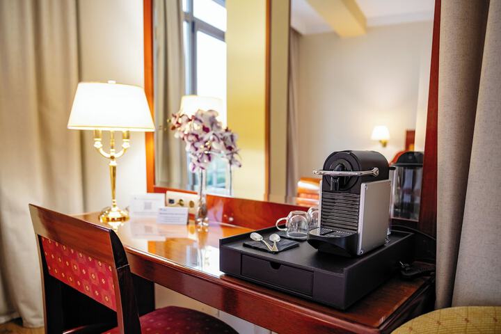 Room 43 of 58