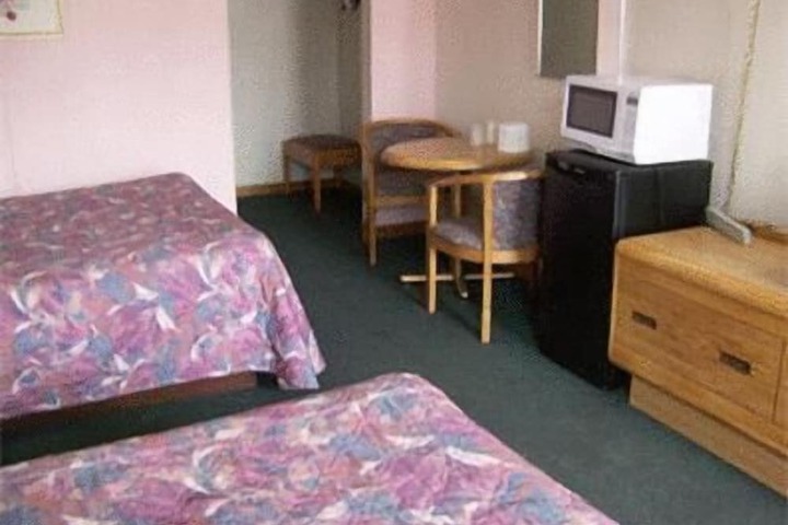 Room 5 of 20