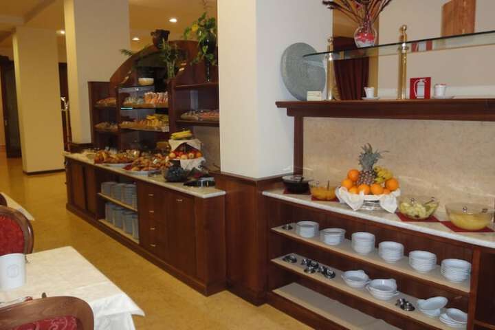 Breakfast/Coffee Service 11 of 16