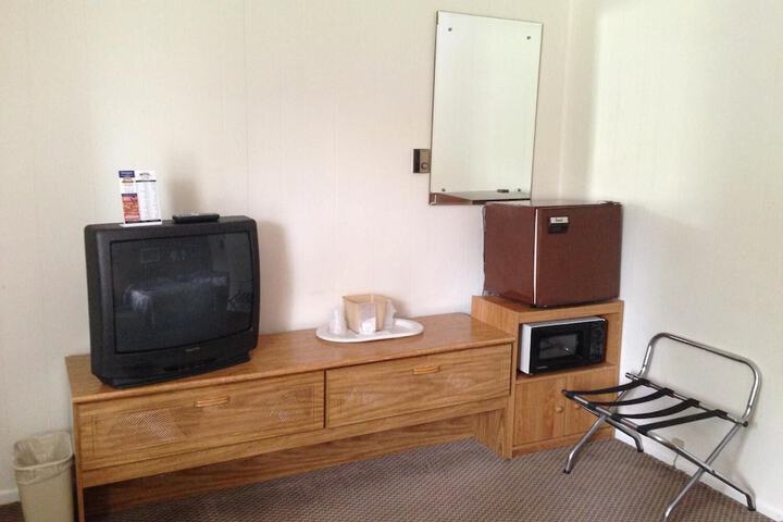 Room 10 of 24