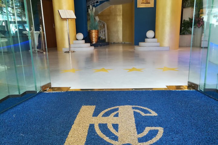 Guest Lobby