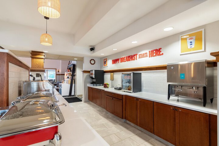 Breakfast/Coffee Service 63 of 73