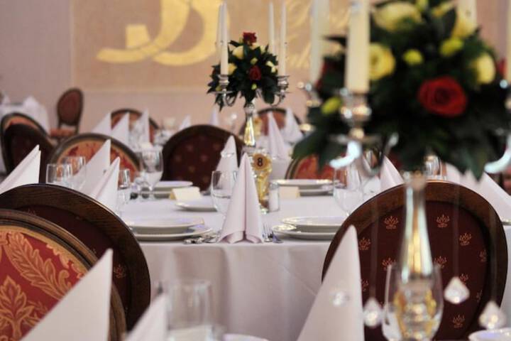 Ballroom/Hall 52 of 63