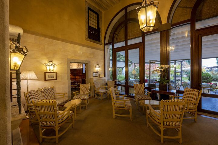 Guest Lobby