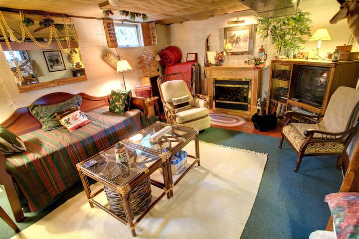 Room 12 of 40
