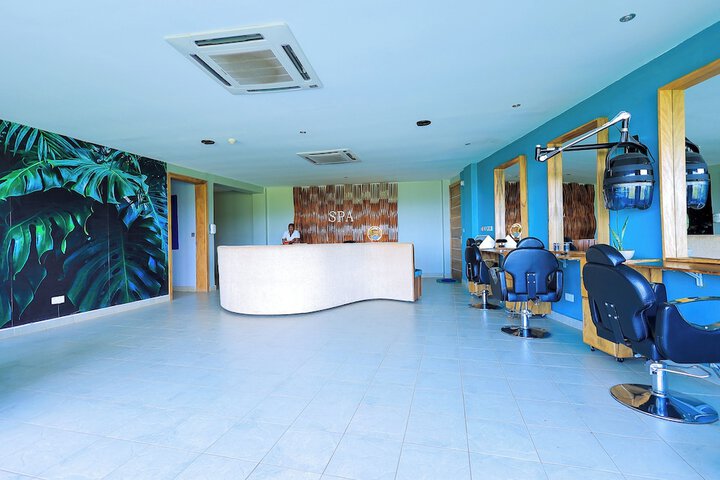 Hotel Interior 18 of 34
