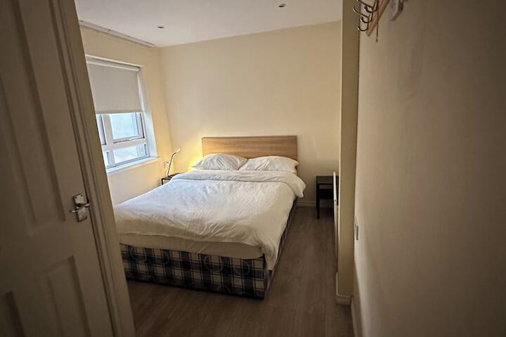 Room 7 of 17
