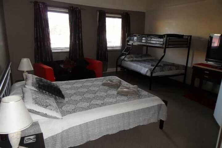 Room 5 of 43