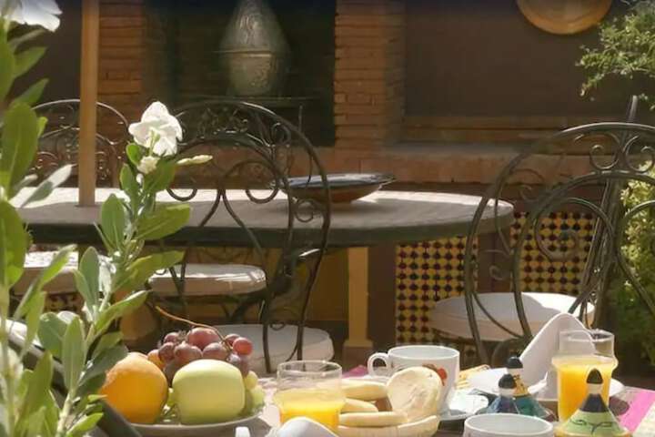 Breakfast/Coffee Service 23 of 35