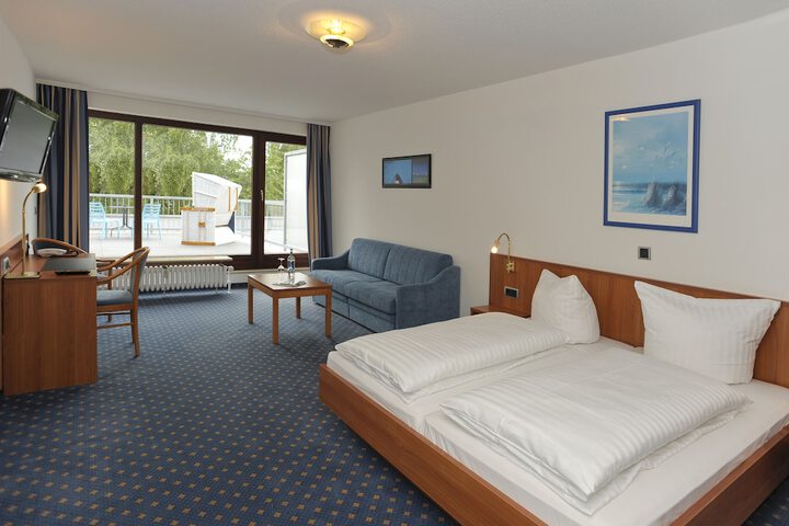 Room 3 of 42