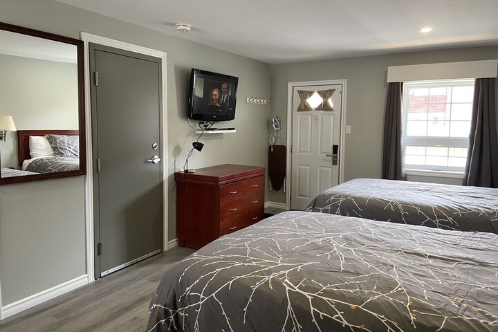 Room 15 of 118