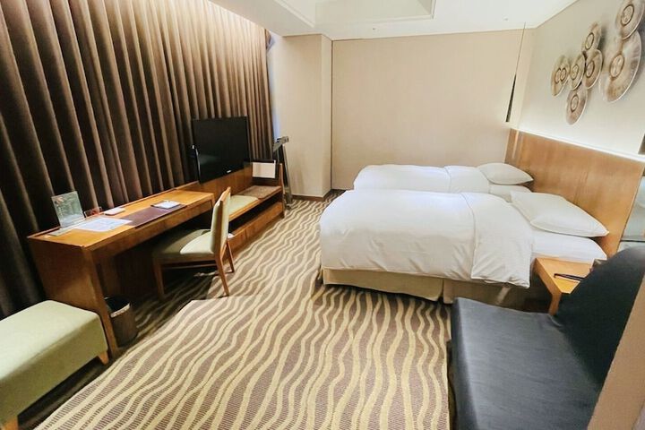 Room 44 of 88