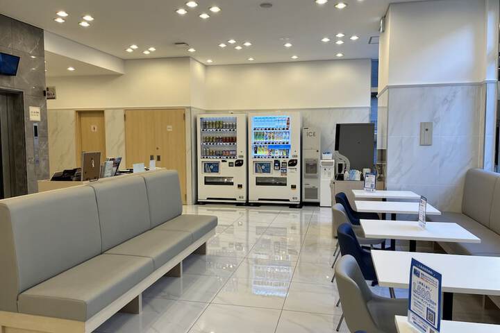 Guest Lobby
