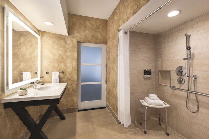 Bathroom shower