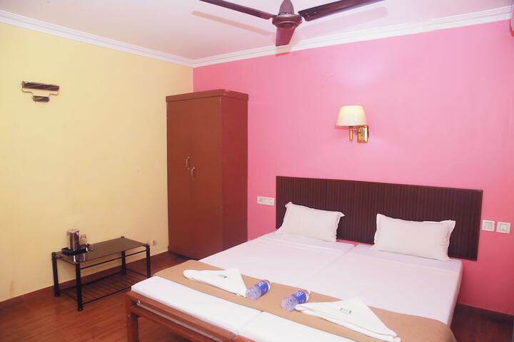 Room 37 of 51