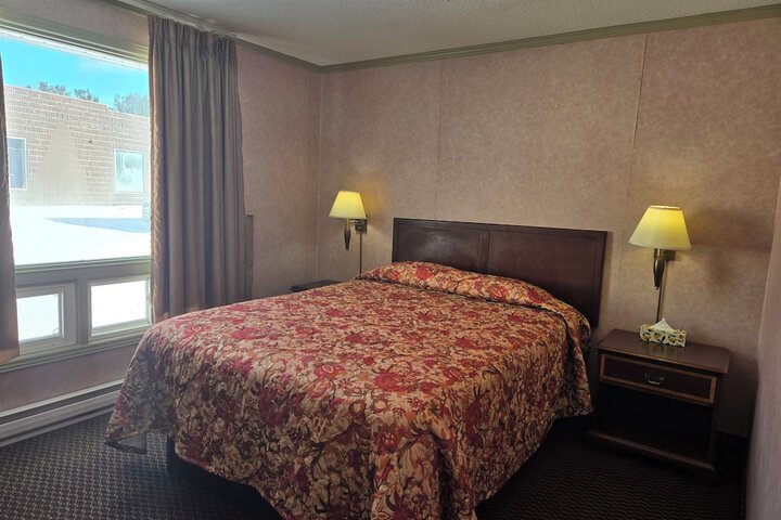Room 4 of 19