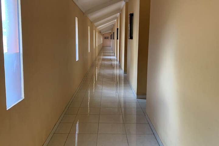 Room 16 of 125