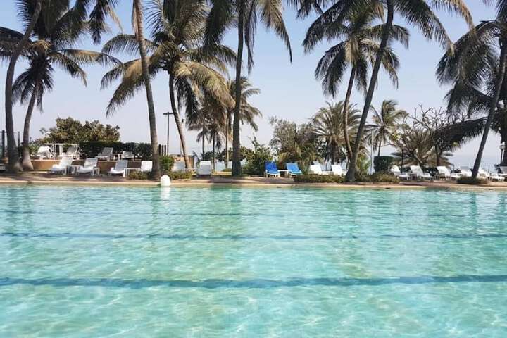 Hotel Pool