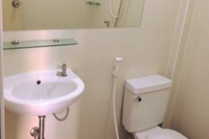 Room 3 of 20