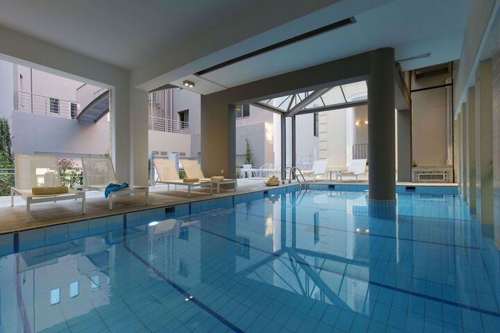 Hotel with Pool