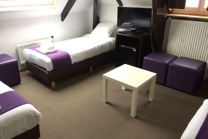Room 15 of 54