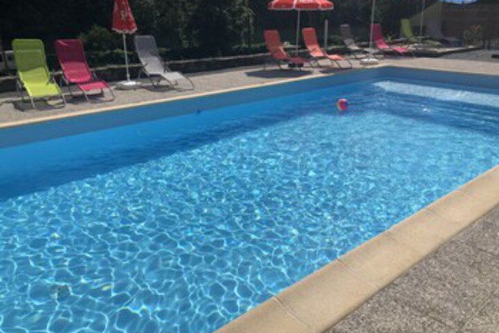 Pool 22 of 33