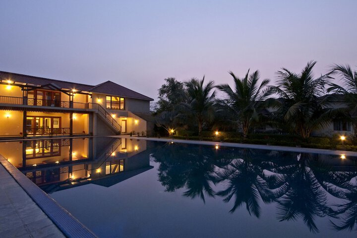 Pool 54 of 83