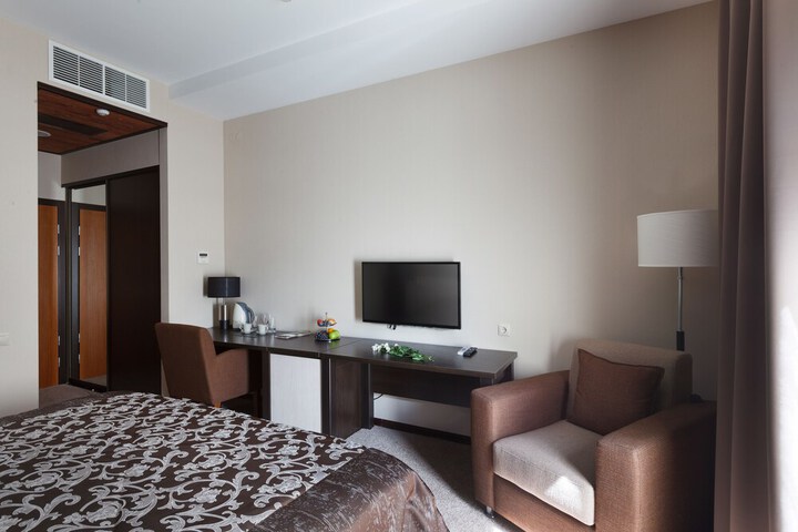 Room 9 of 109
