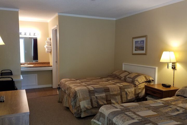 Deluxe Room 2 Double Beds Kitchenette Ground Floor (10 of 24)