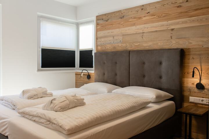 Room 10 of 52