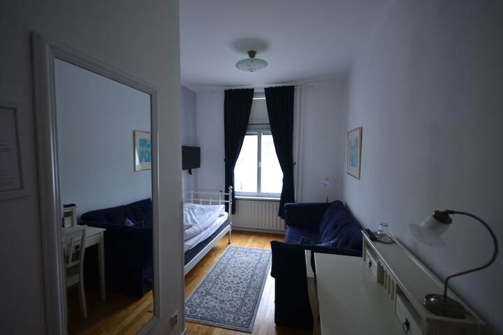 Room 3 of 57