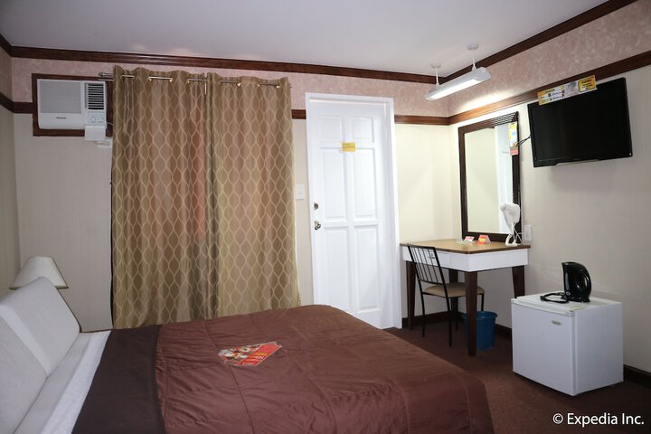 Room 3 of 17
