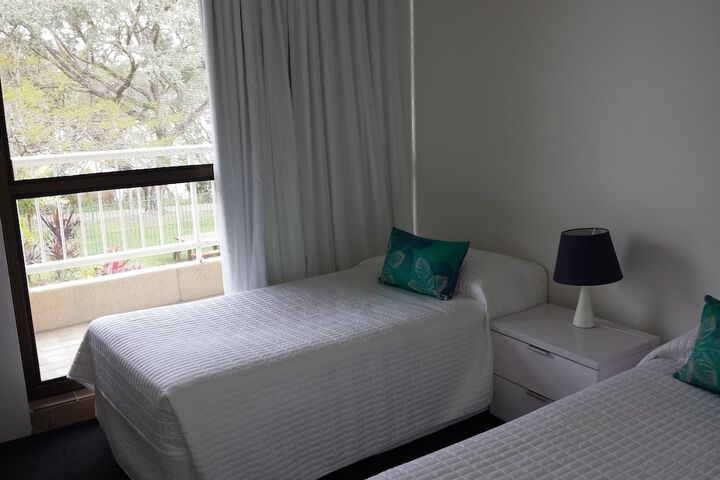 Room 5 of 63