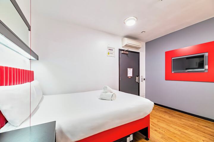 Room 75 of 100