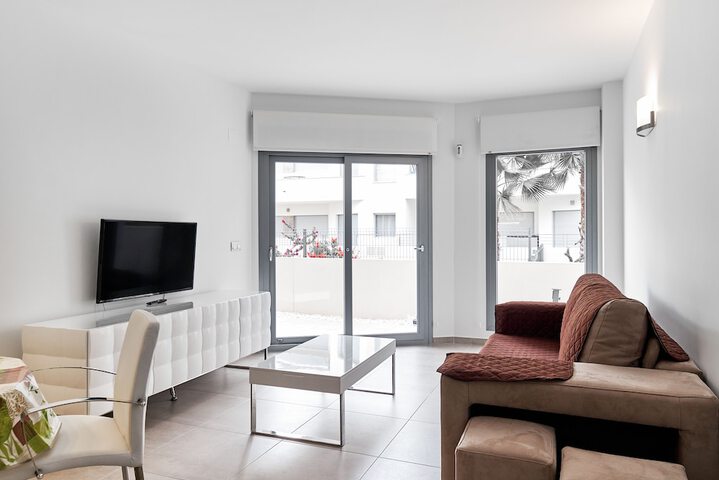 Room 8 of 25