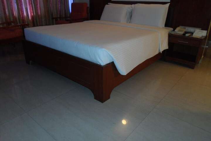 Room 31 of 66