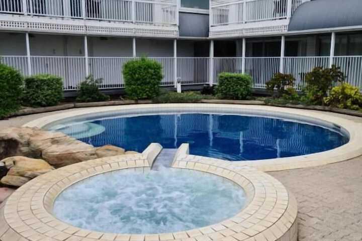 Pool 34 of 64