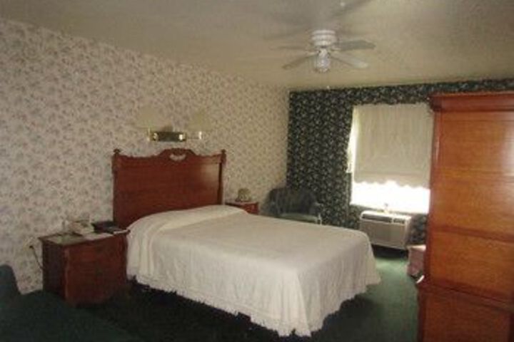 Room 21 of 58