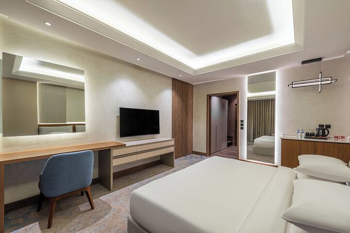 Room 12 of 54
