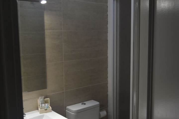 Room 25 of 44