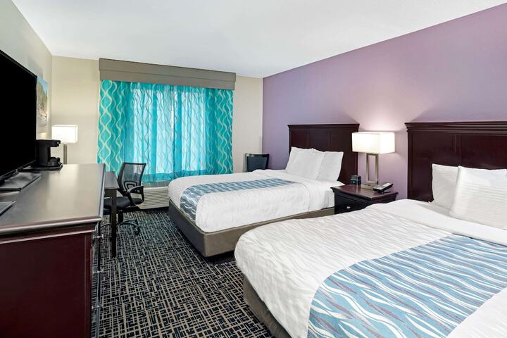 2 Queen Beds (1 of 2)