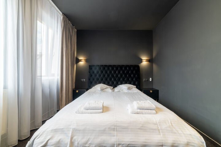 Room 44 of 112