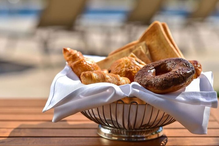 Breakfast/Coffee Service 154 of 182