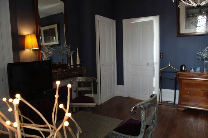 Room 15 of 193