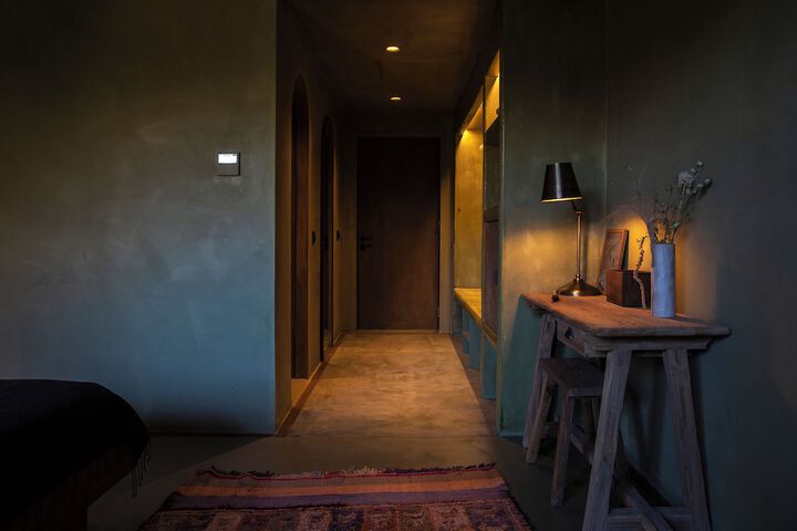 Room 87 of 142