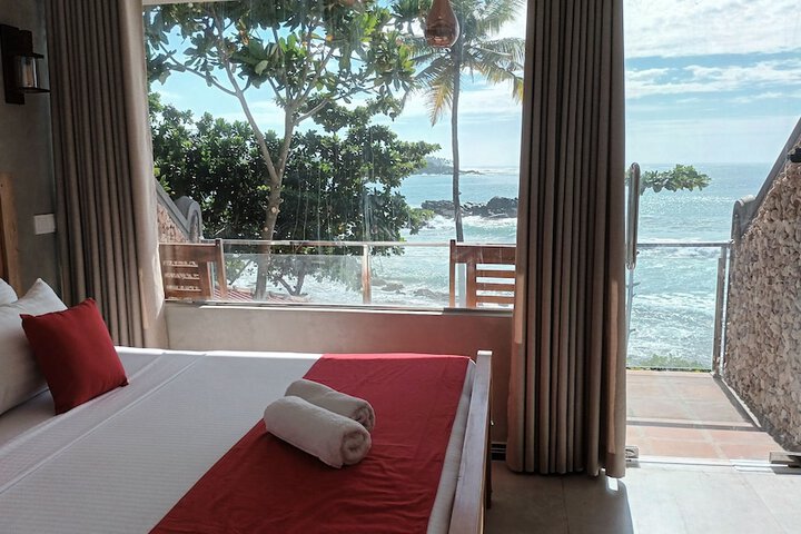 Room 8 of 25