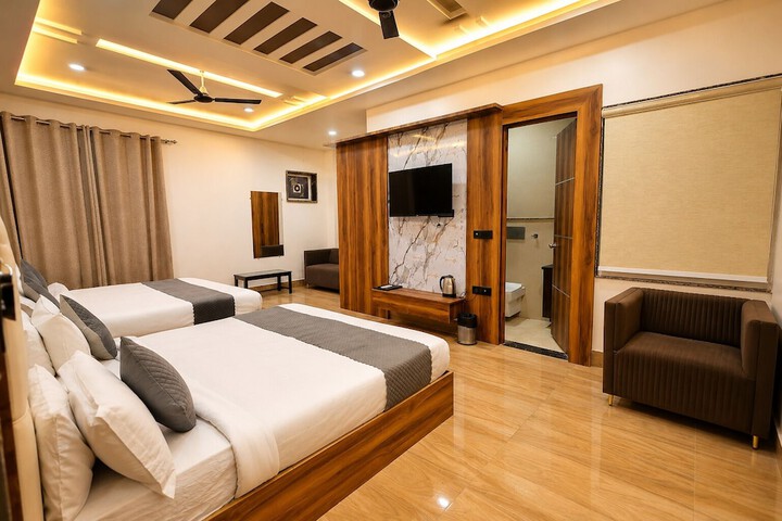 Room 16 of 51
