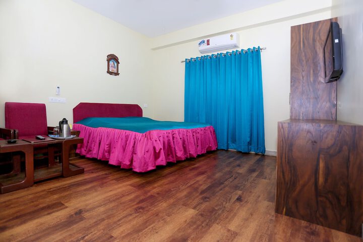 Room 14 of 50